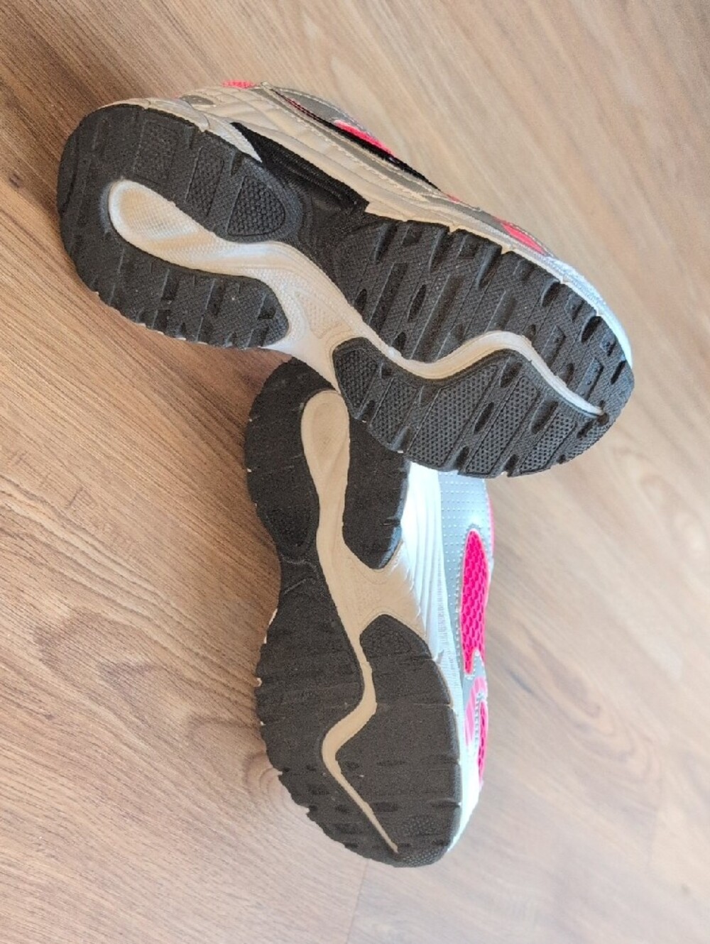 Saucony Girl's Hot Pink and Silver Athletic Sneakers - Picture 3 of 5